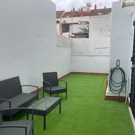 Piso En El Centro De Huelva Silencioso Y Con Gran Patio, Calle La Paz Extérieur photo